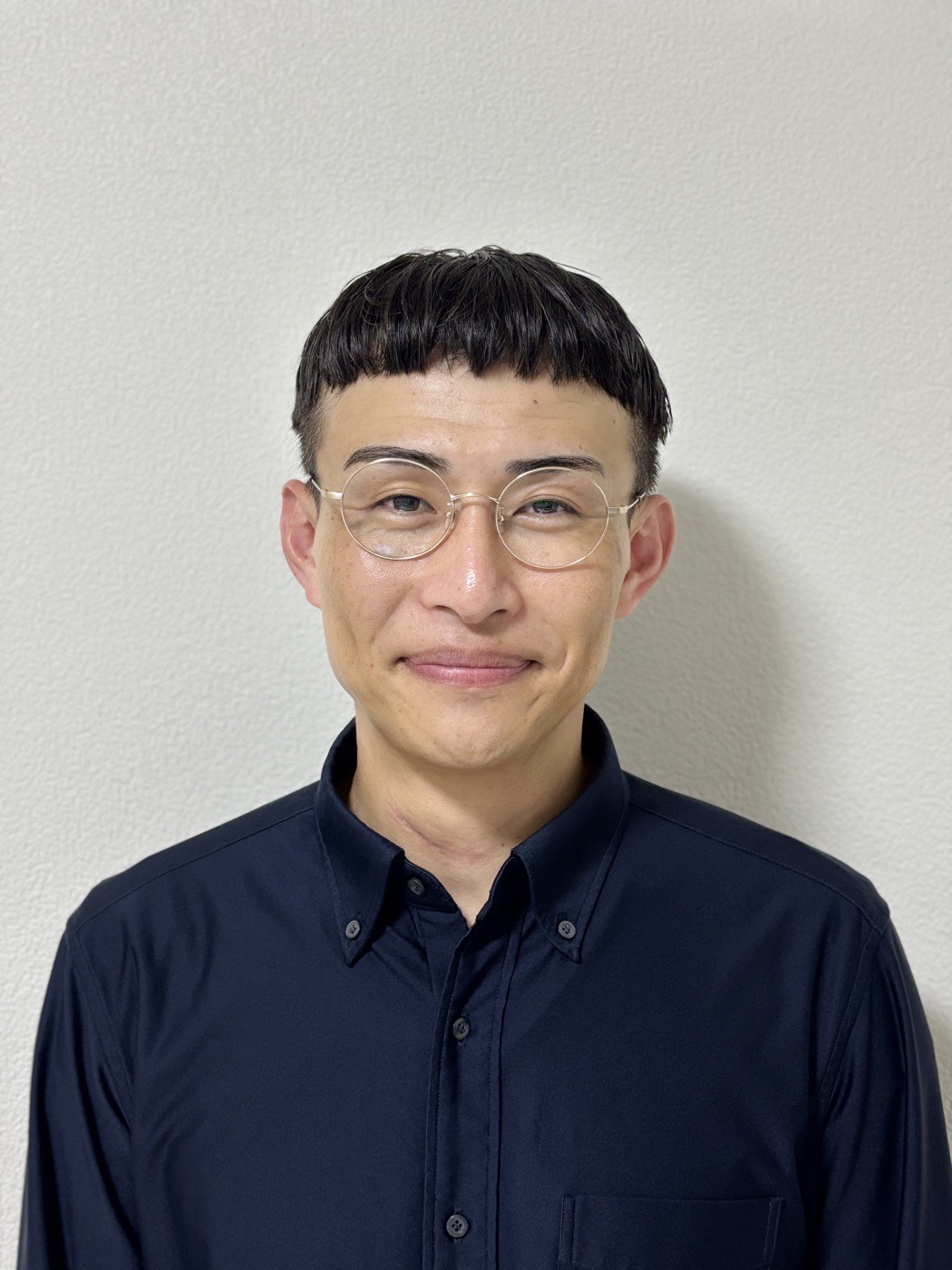 父さん専用眉毛ヒゲの店 代表 岡安光彦